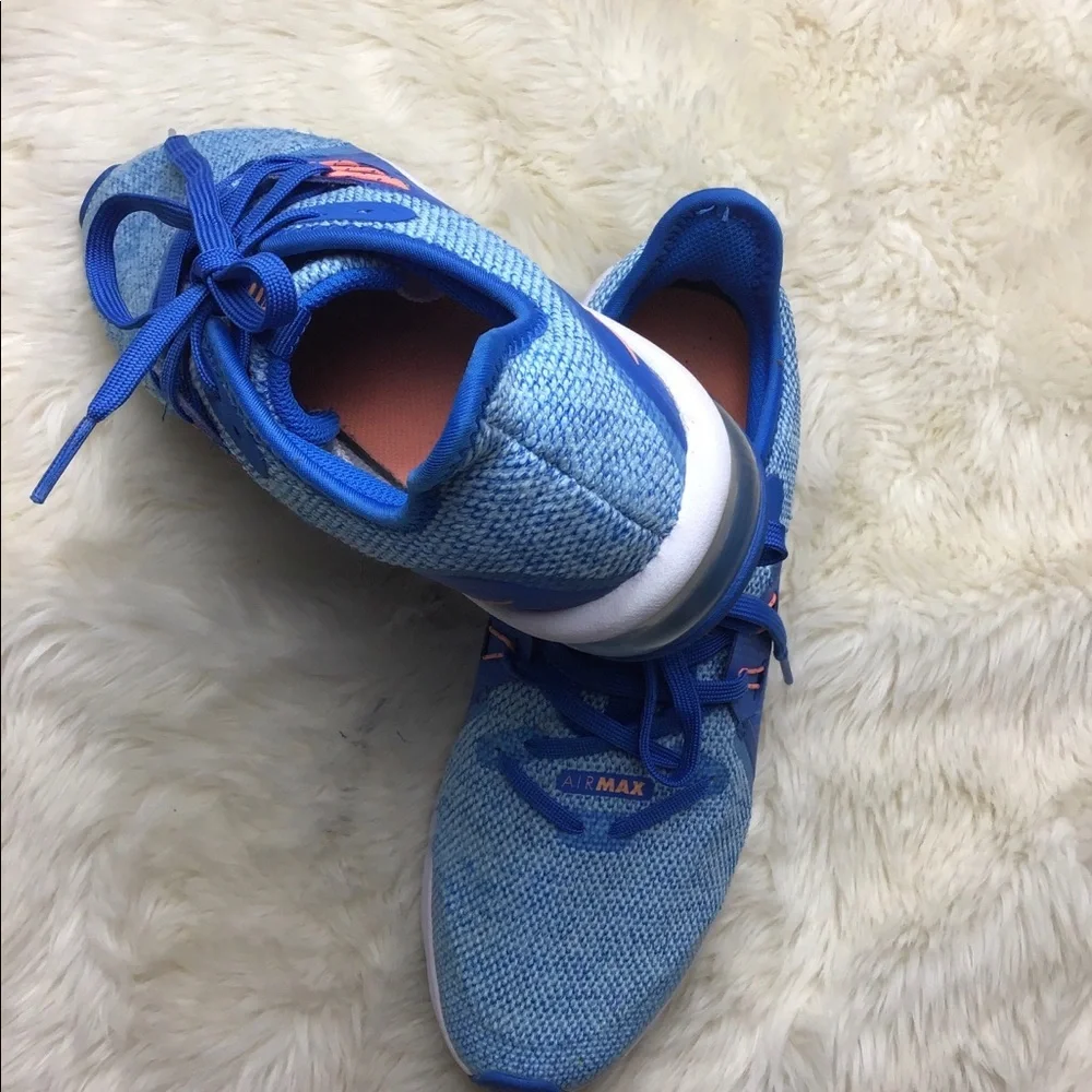 Nike air max blue squent 3 youth 6.5 sneakers